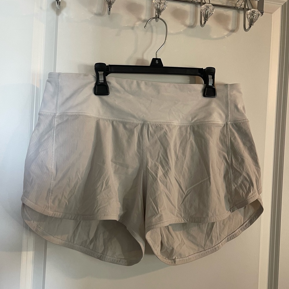 Lululemon speed up 2.5 shorts
